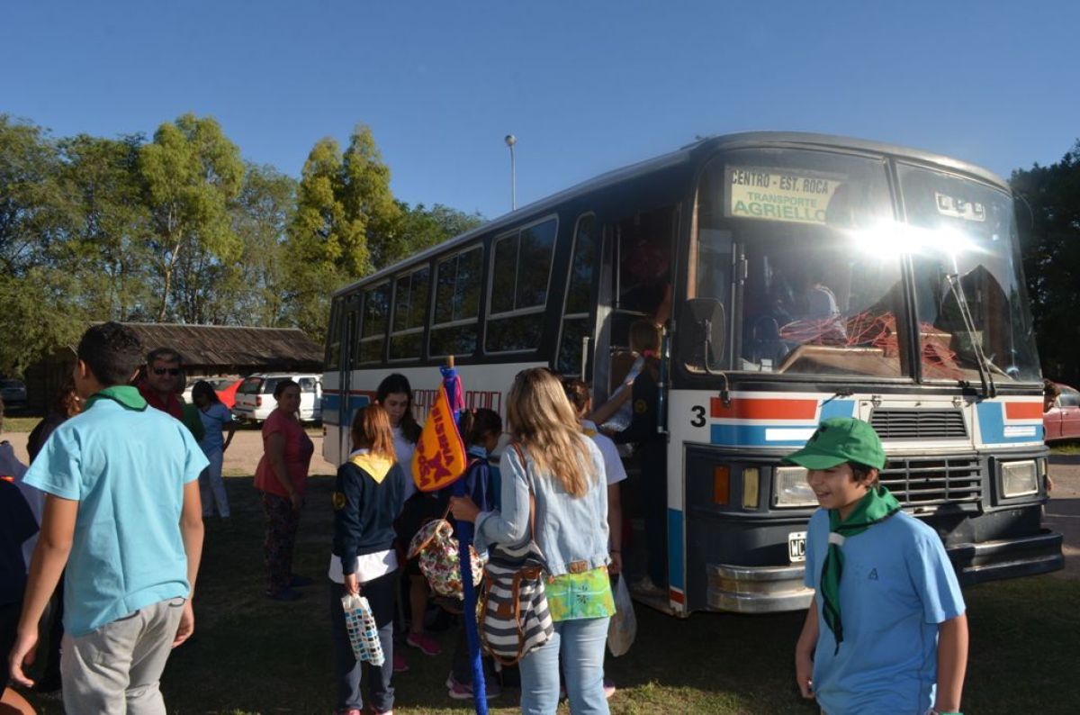 Scouts y Guías partieron a vivir su campamento anual