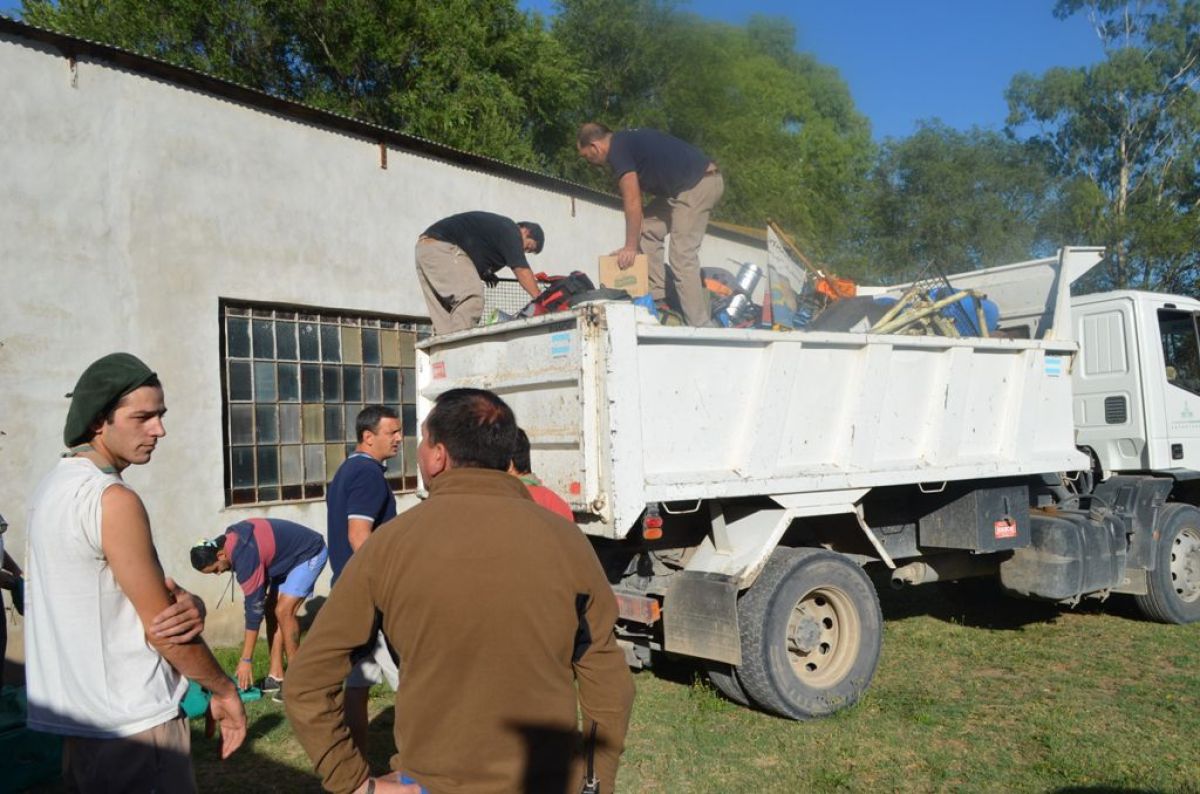 Scouts y Guías partieron a vivir su campamento anual