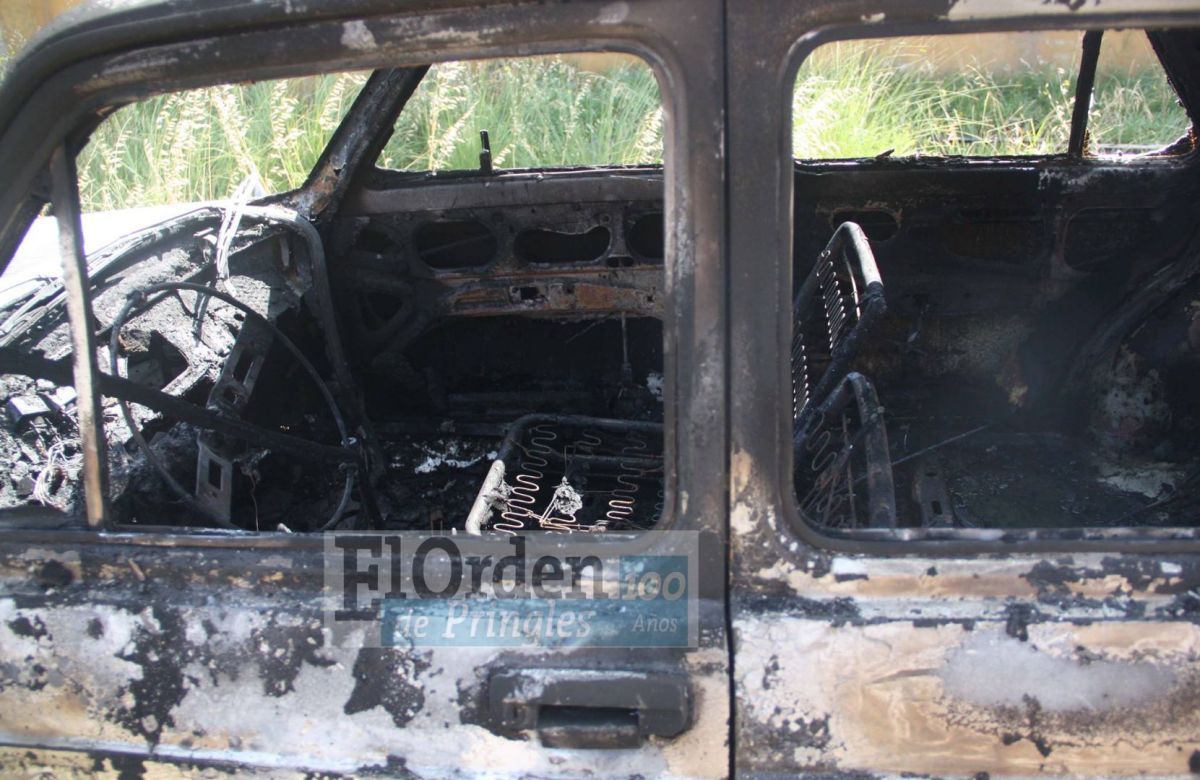 Incendian un automóvil