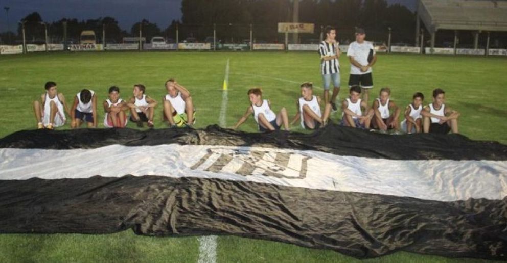 Jugó Almaceneros, Alumni e Indep´te