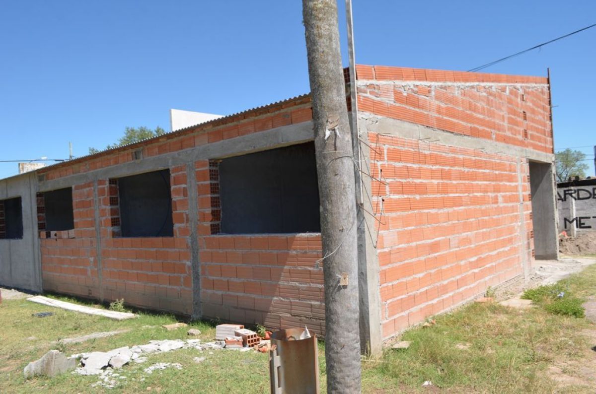 Avanzan las obras en la Escuela 22.
