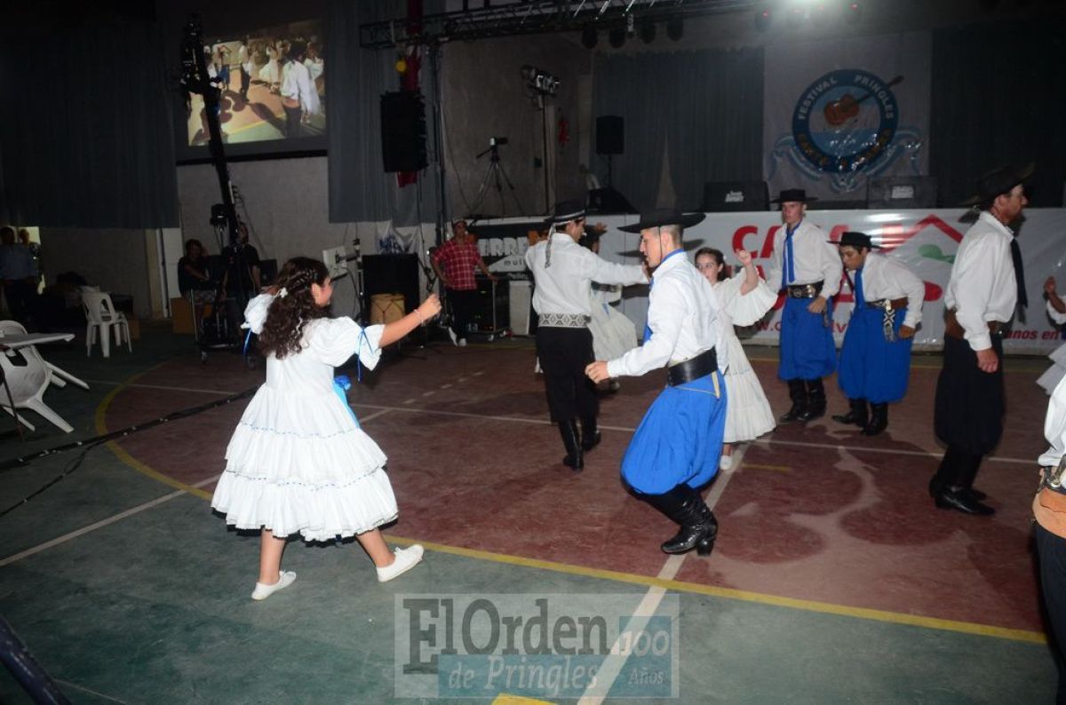 Toda la excelencia en el evento Pringles canta y danza