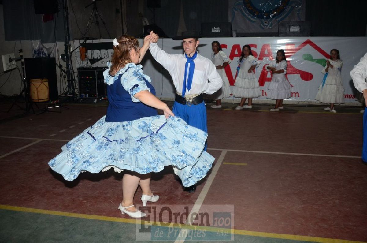 Toda la excelencia en el evento Pringles canta y danza