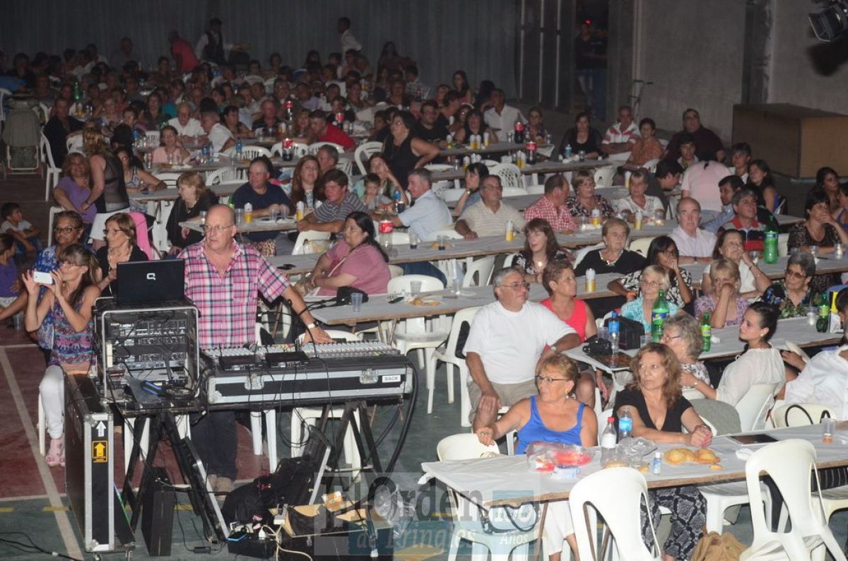 Toda la excelencia en el evento Pringles canta y danza