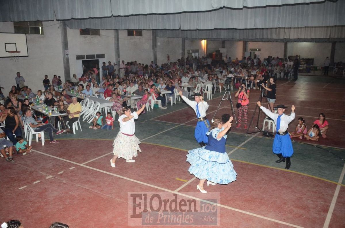 Toda la excelencia en el evento Pringles canta y danza
