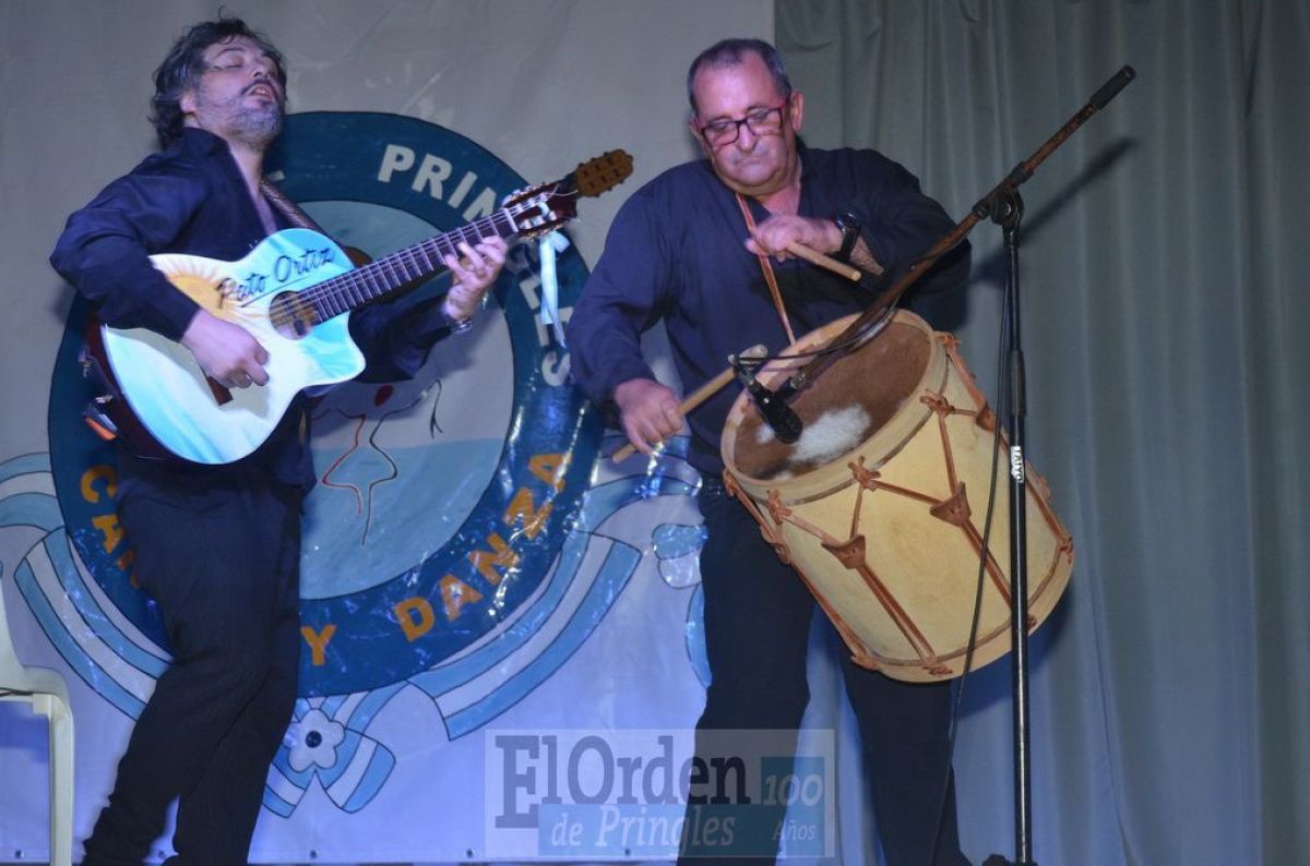 Toda la excelencia en el evento Pringles canta y danza