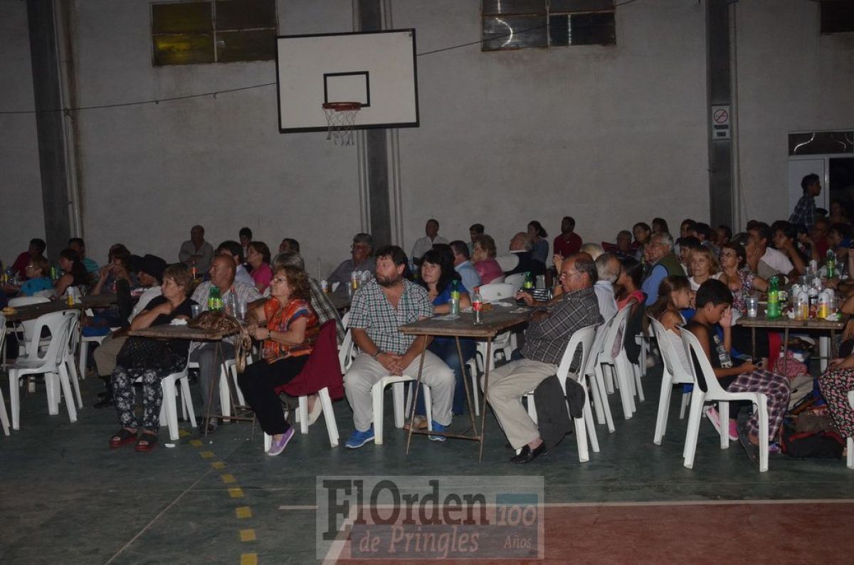 Toda la excelencia en el evento Pringles canta y danza