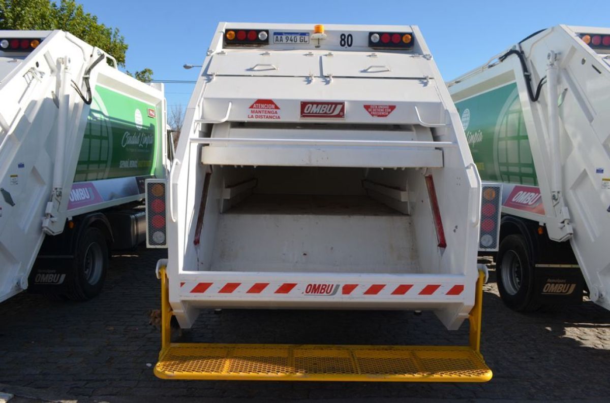 Se presentaron las 4 modernas unidades destinadas a la recolección de residuos