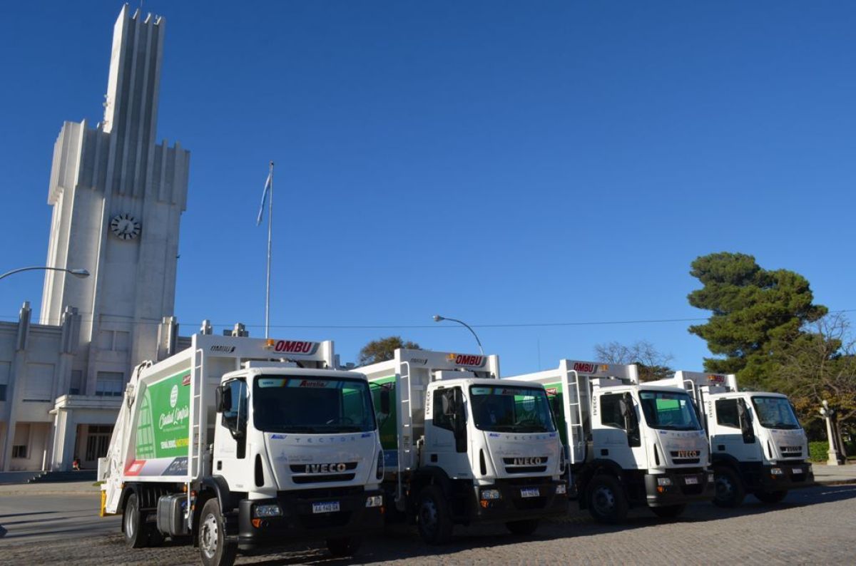 Se presentaron las 4 modernas unidades destinadas a la recolección de residuos