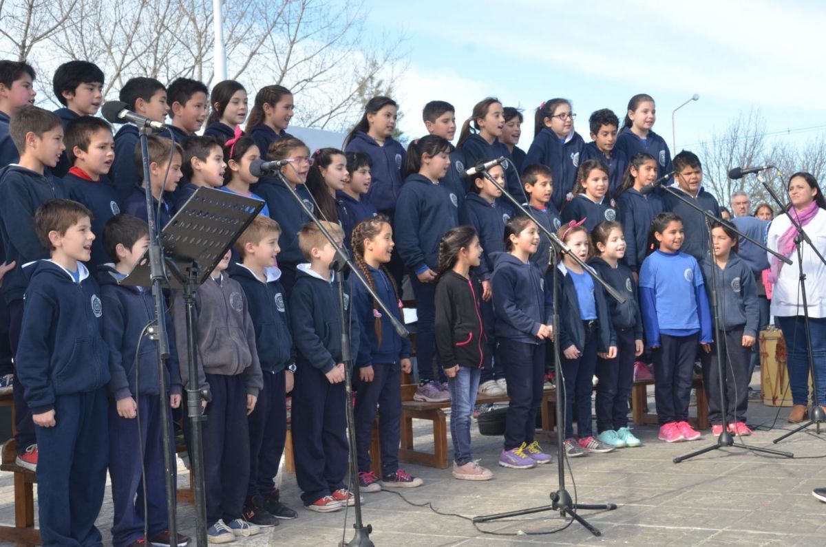 Emotivo Acto en Homenaje al Gral. José de San Martín