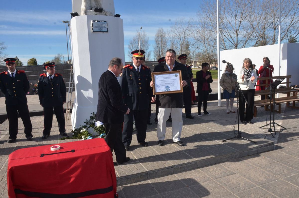 Emotivo Acto en Homenaje al Gral. José de San Martín