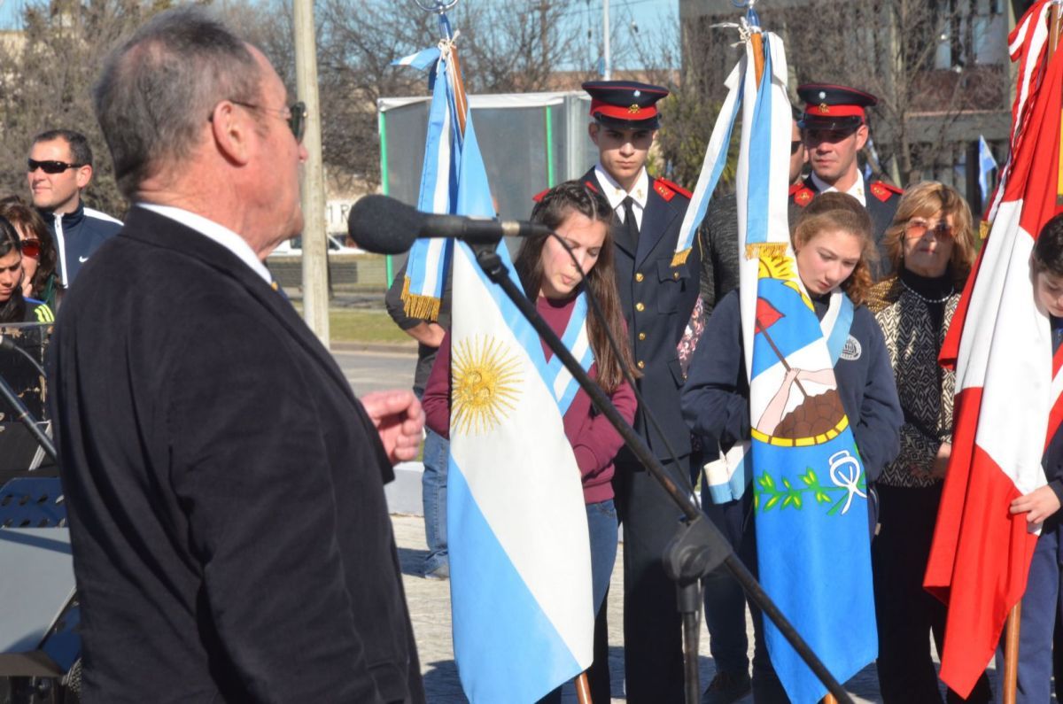 Emotivo Acto en Homenaje al Gral. José de San Martín