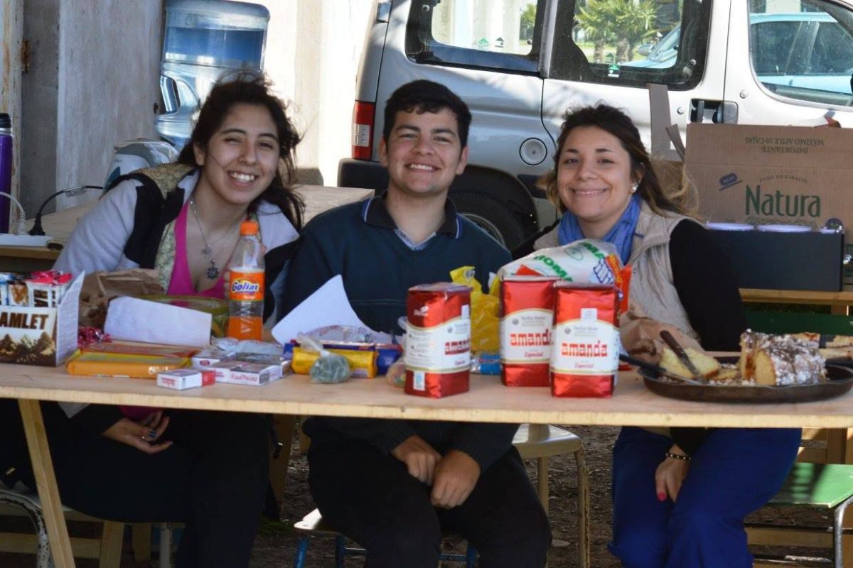 Animada fiesta de la gran familia rural del Cept Nº 3