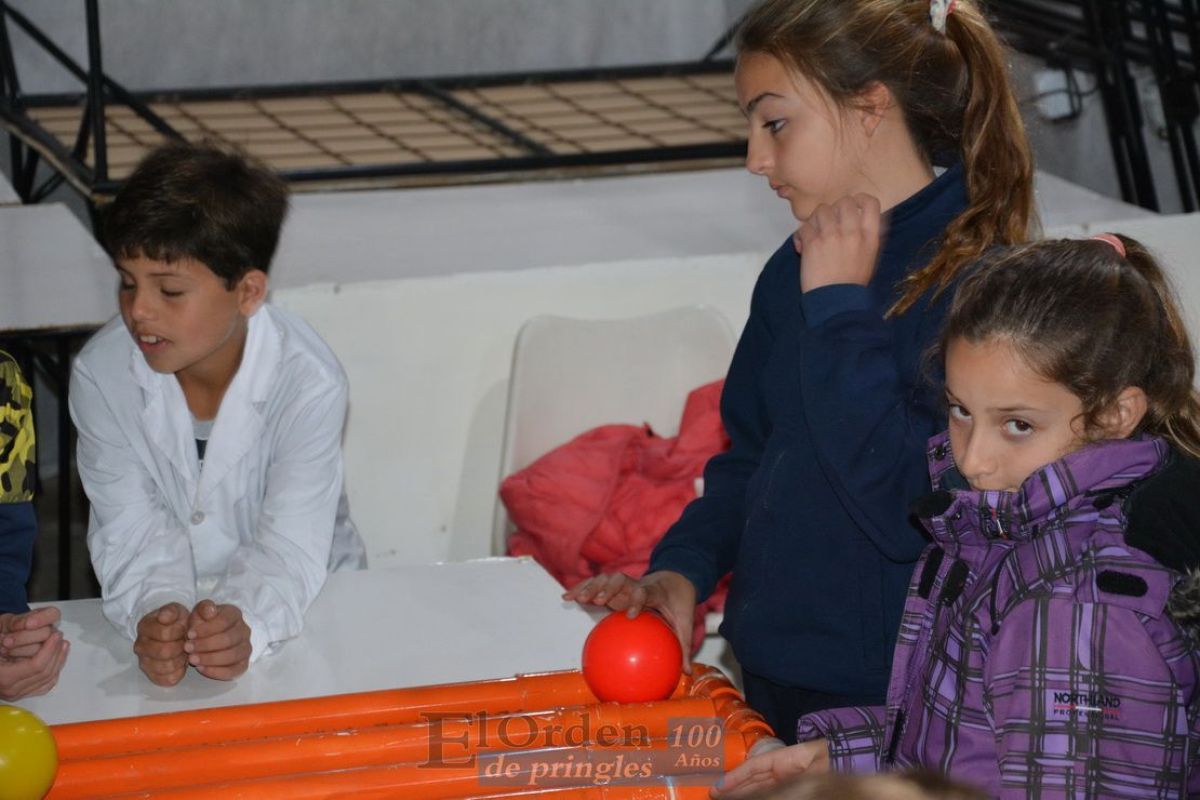 Libros, música, taller de circo, en la maratón de Lectura