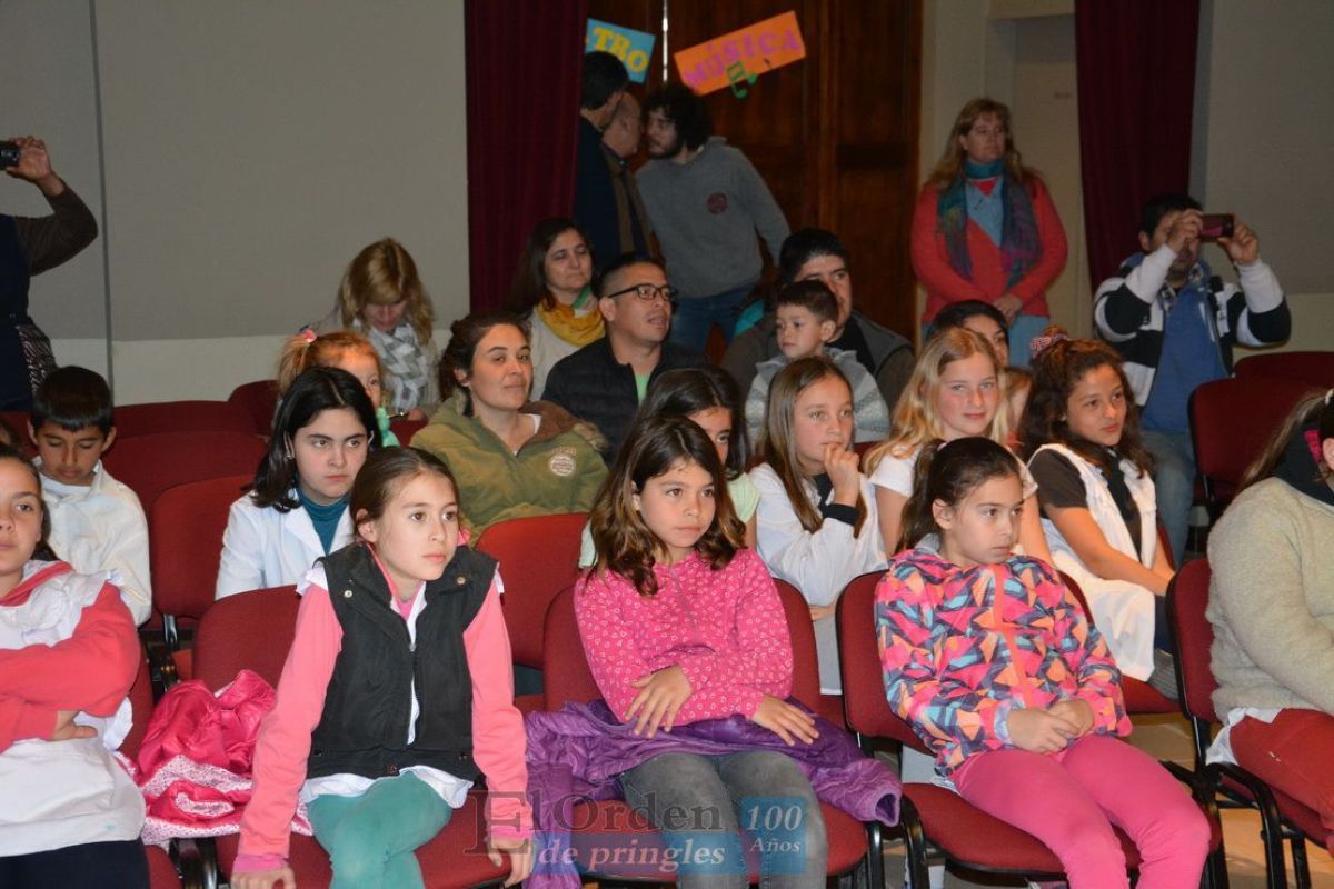 Libros, música, taller de circo, en la maratón de Lectura