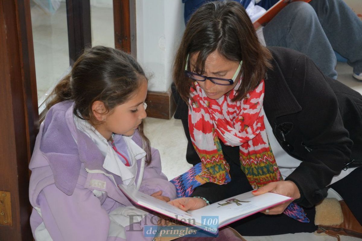 Libros, música, taller de circo, en la maratón de Lectura