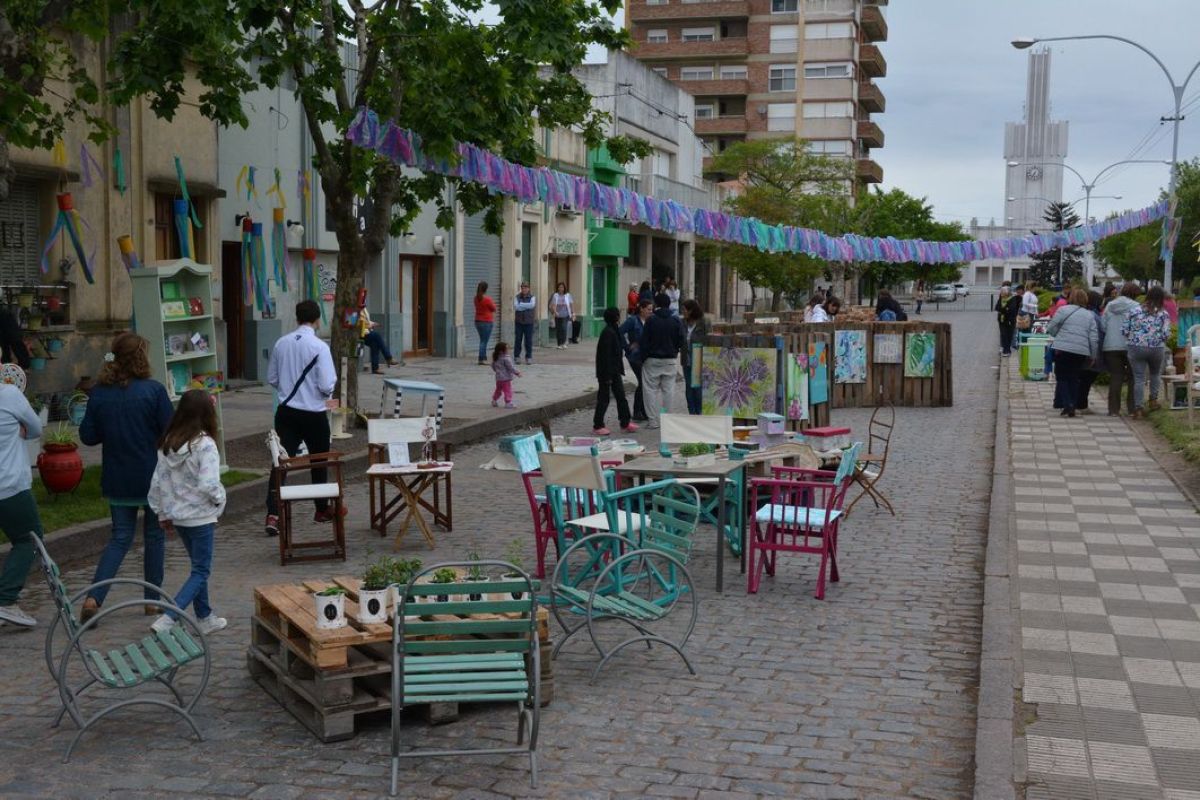 Una hermosa muestra que tiene una cara solidaria