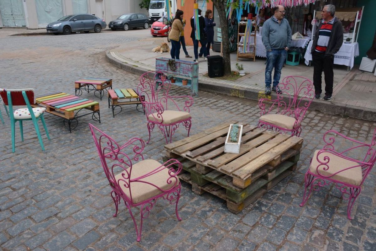 Una hermosa muestra que tiene una cara solidaria