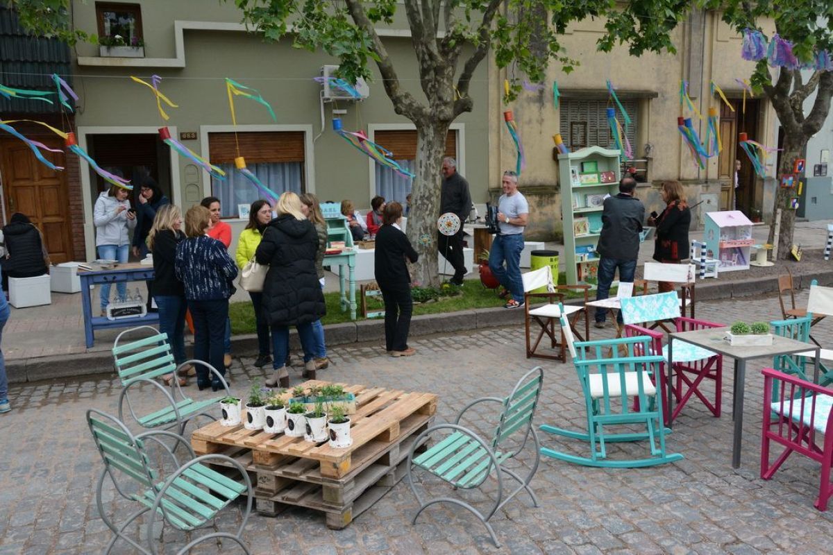 Una hermosa muestra que tiene una cara solidaria