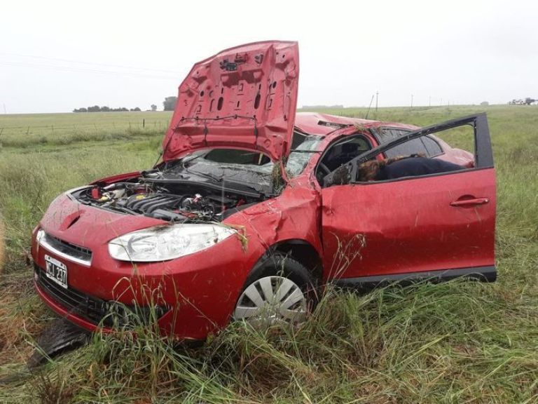 Tragedia en la Ruta 33: un hombre falleció tras un vuelco | El Orden de ...