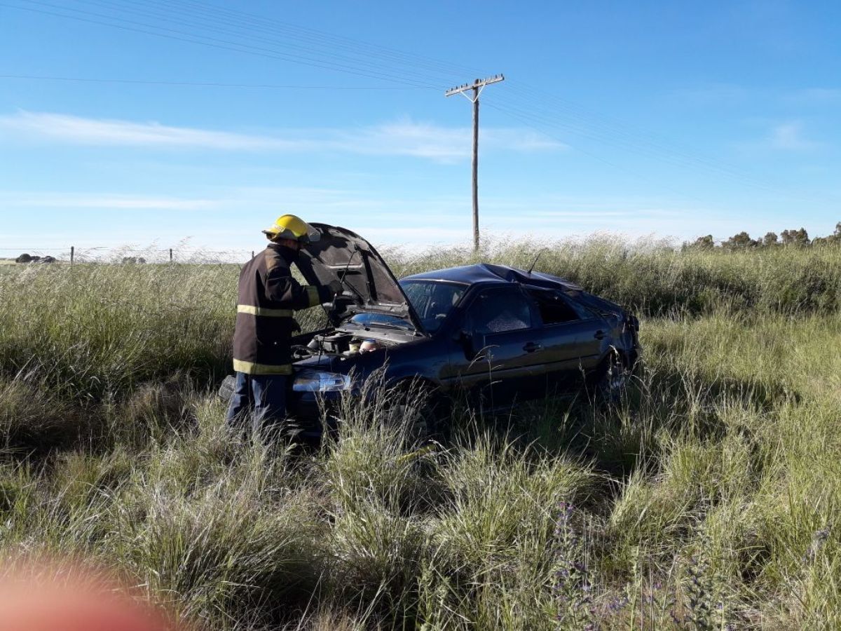 Pringlense con heridas leves en vuelco en el acceso a Tornquist | El ...