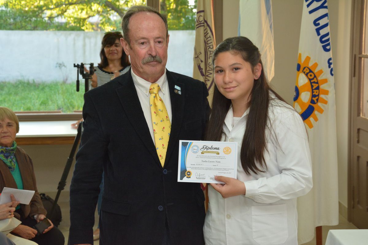 Reconocimiento a los Mejores Compañeros de Primaria