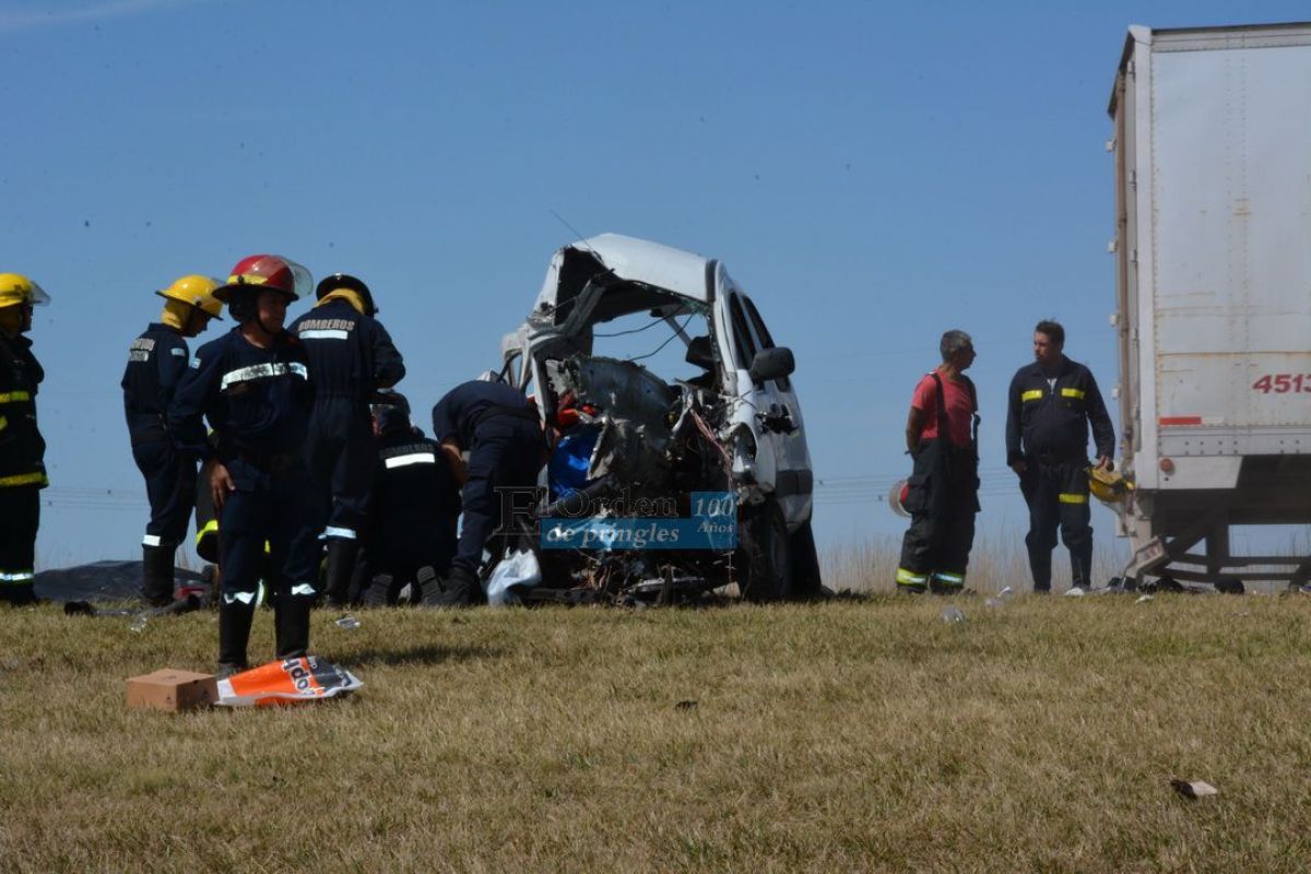 Fallece una persona tras una colisión frontal con otro vehículo