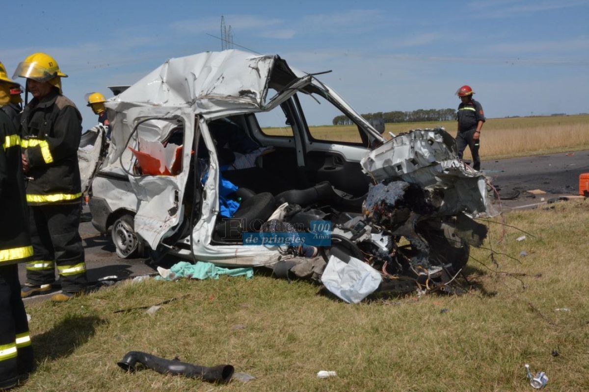 Fallece una persona tras una colisión frontal con otro vehículo