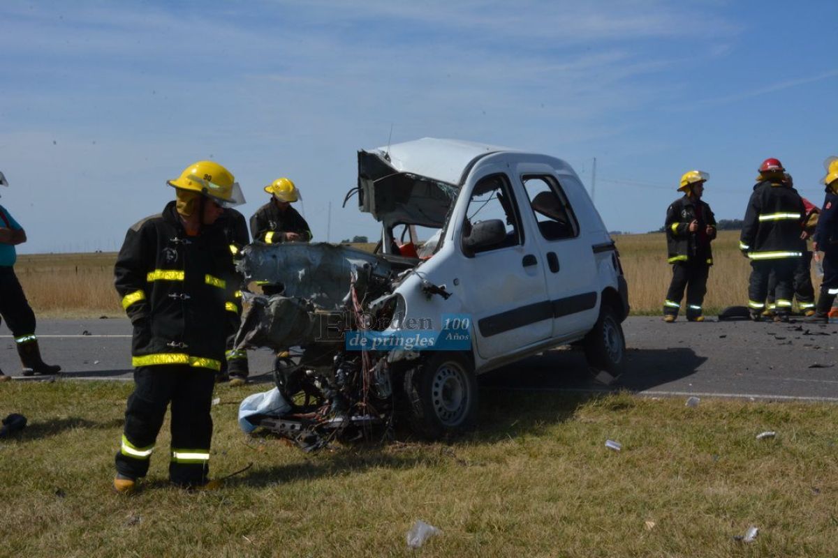 Fallece una persona tras una colisión frontal con otro vehículo