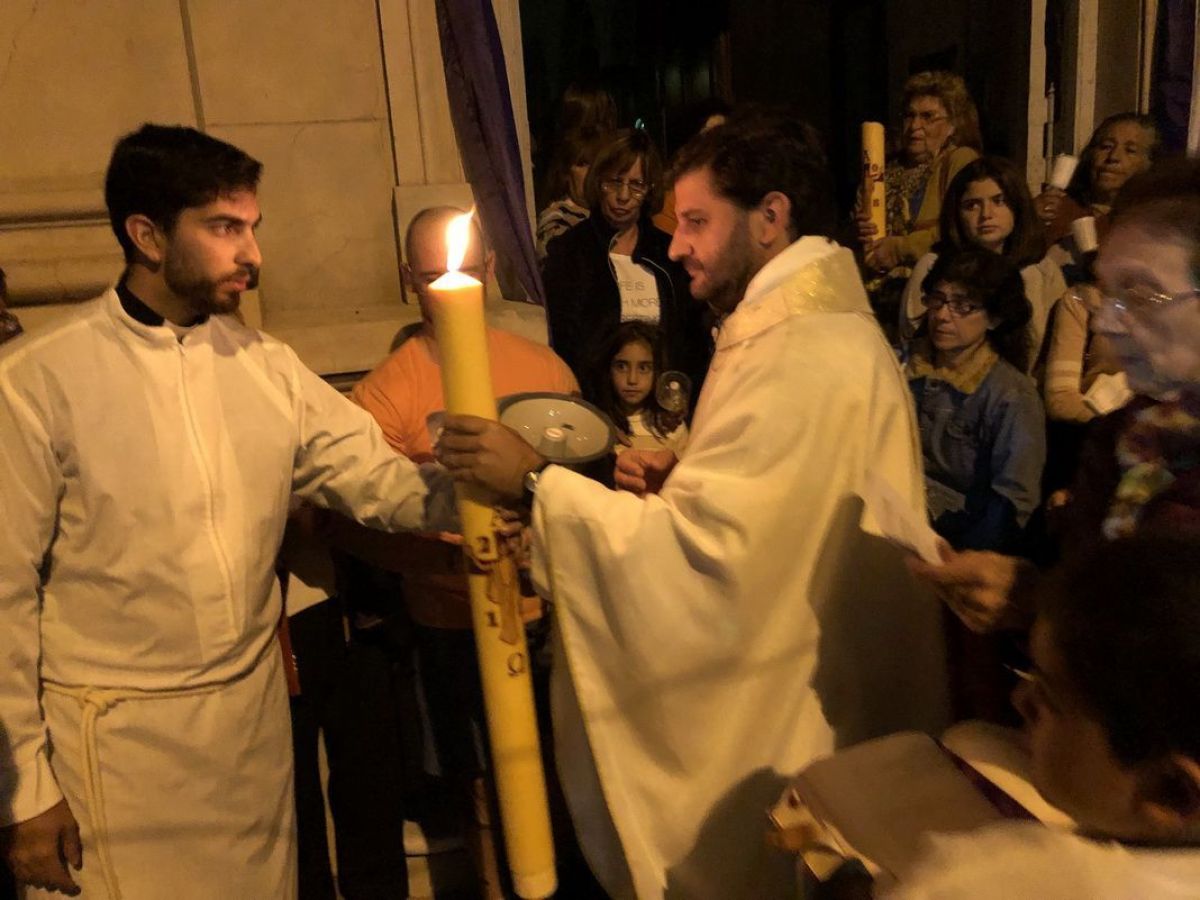 La feligresía vivió con fe  la solemne Vigilia Pascual