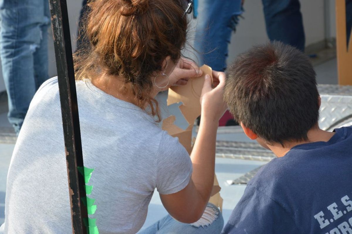 Llegó a Pringles el laboratorio  móvil 'Infinito por Descubrir'