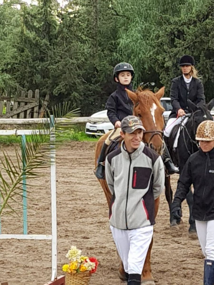 Seis podios para los jinetes pringlenses