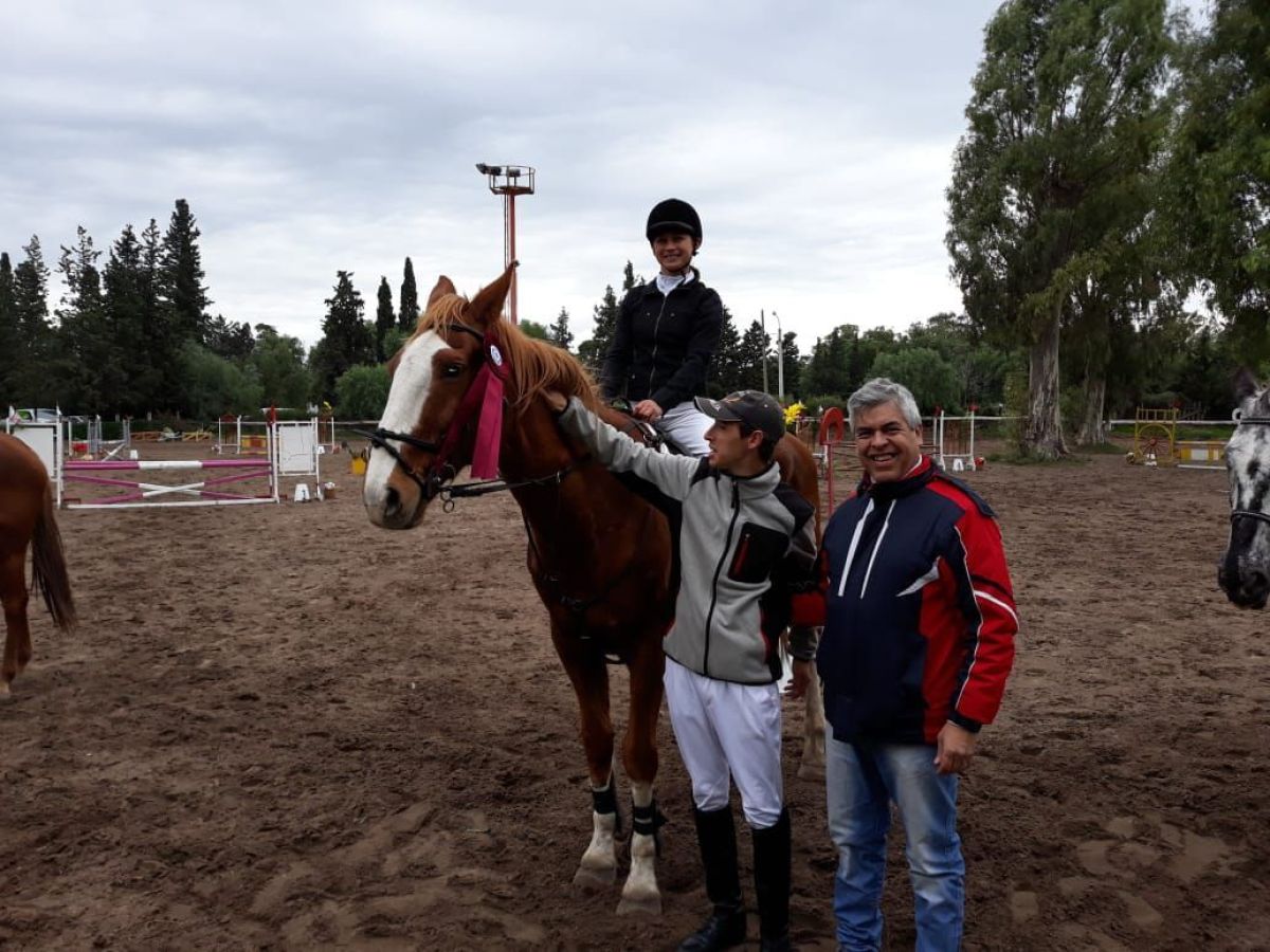 Seis podios para los jinetes pringlenses