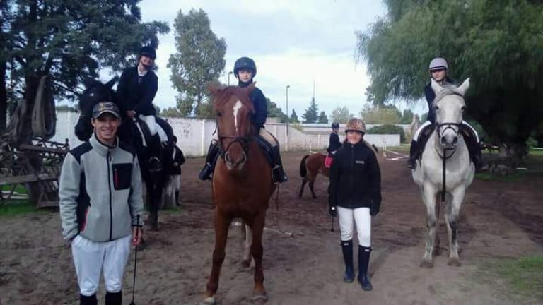 Seis podios para los jinetes pringlenses