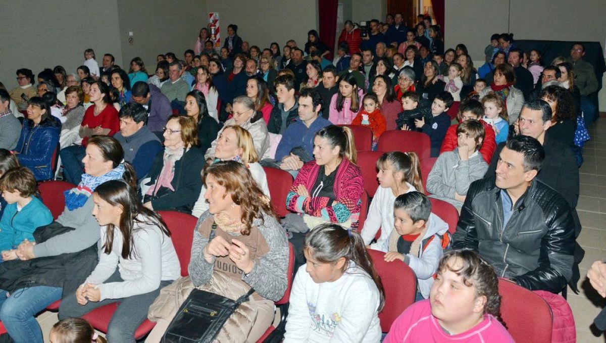 Excelente muestra de talleres de la Escuela de Estética Nº1