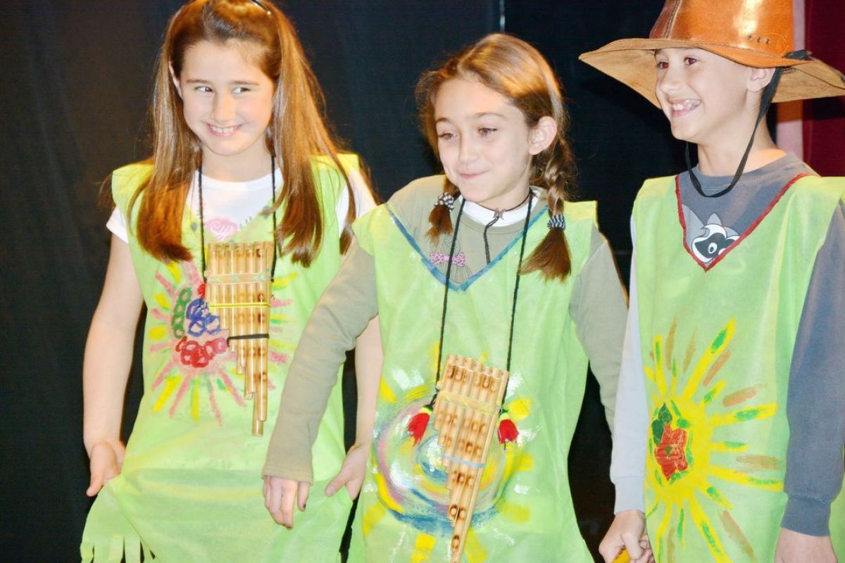 Excelente muestra de talleres de la Escuela de Estética Nº1