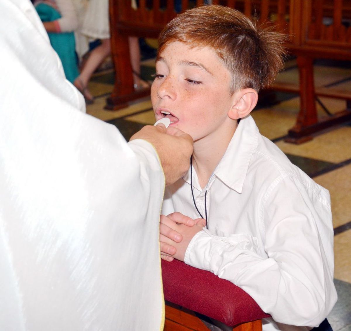 54 niños del Sagrado Corazón tomaron su primera comunión