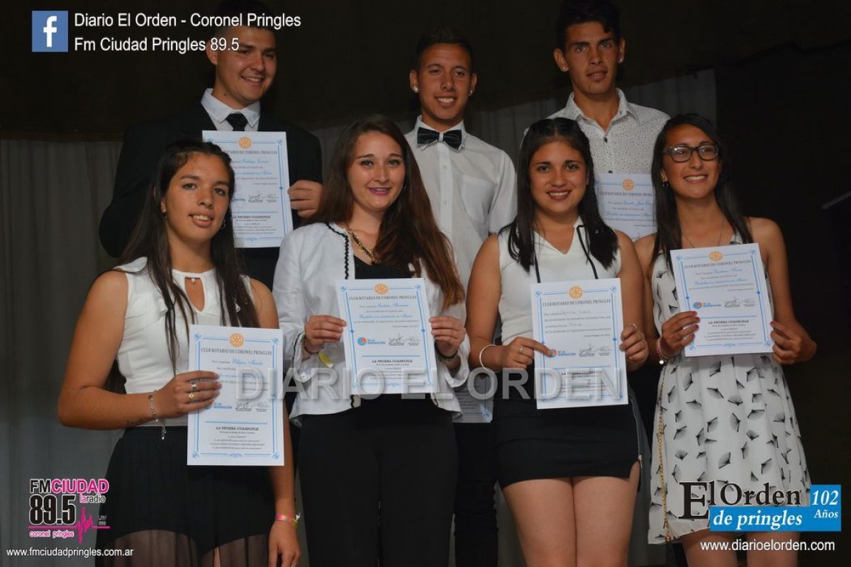 Los egresados, en una gran noche de fiesta y emoción