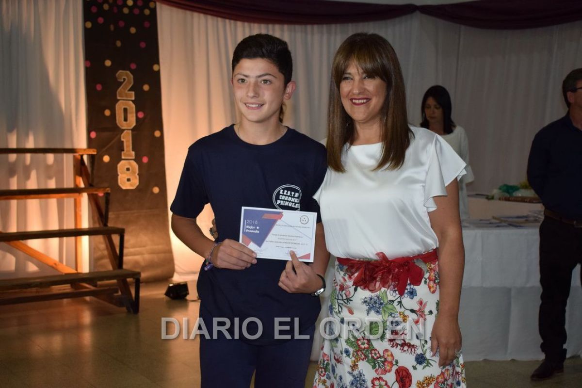 Se despidió con honores a la promoción de egresados 2018