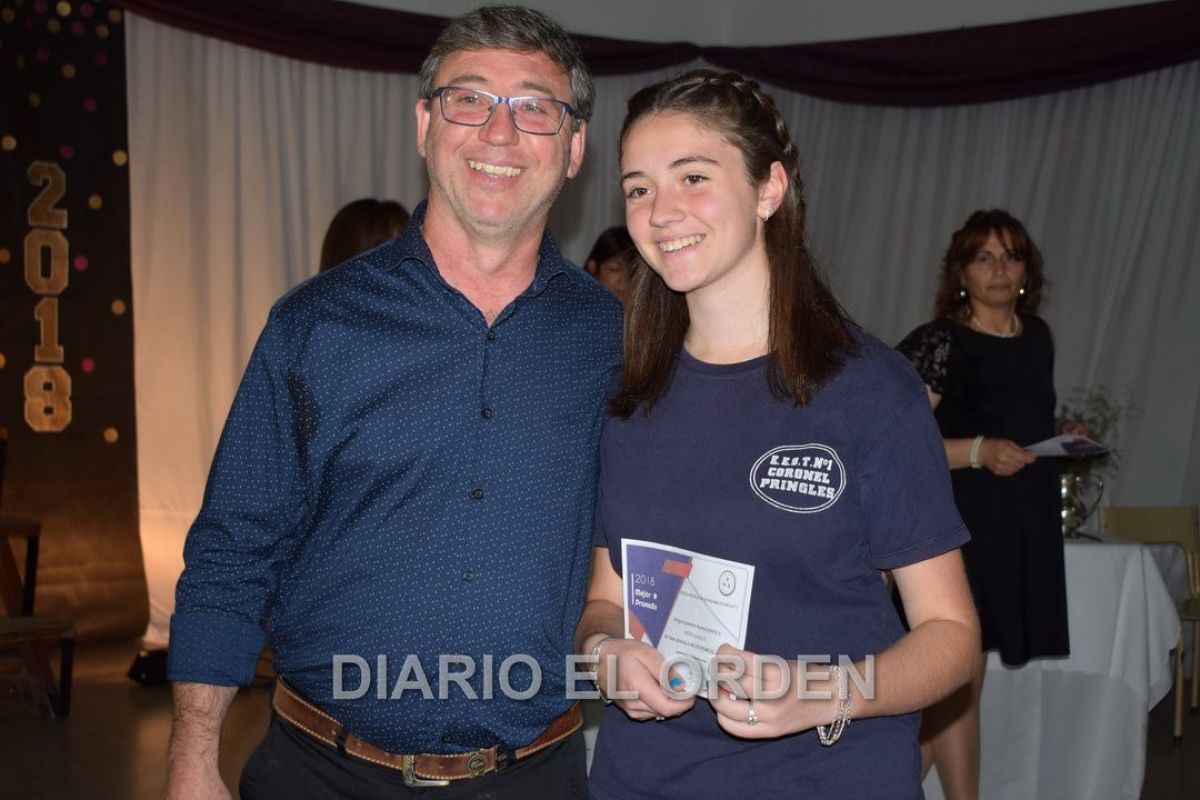 Se despidió con honores a la promoción de egresados 2018