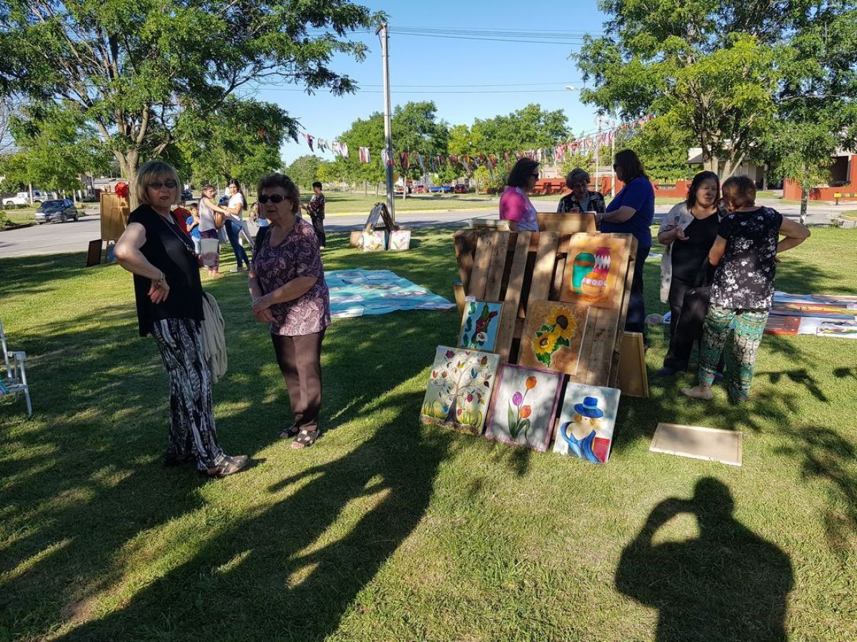 Hermosos trabajos en la muestra callejera