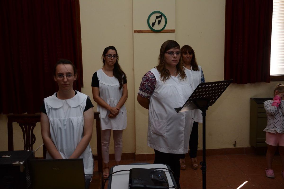 Emotivo acto de fin de curso en la Escuela Especial Nº 501