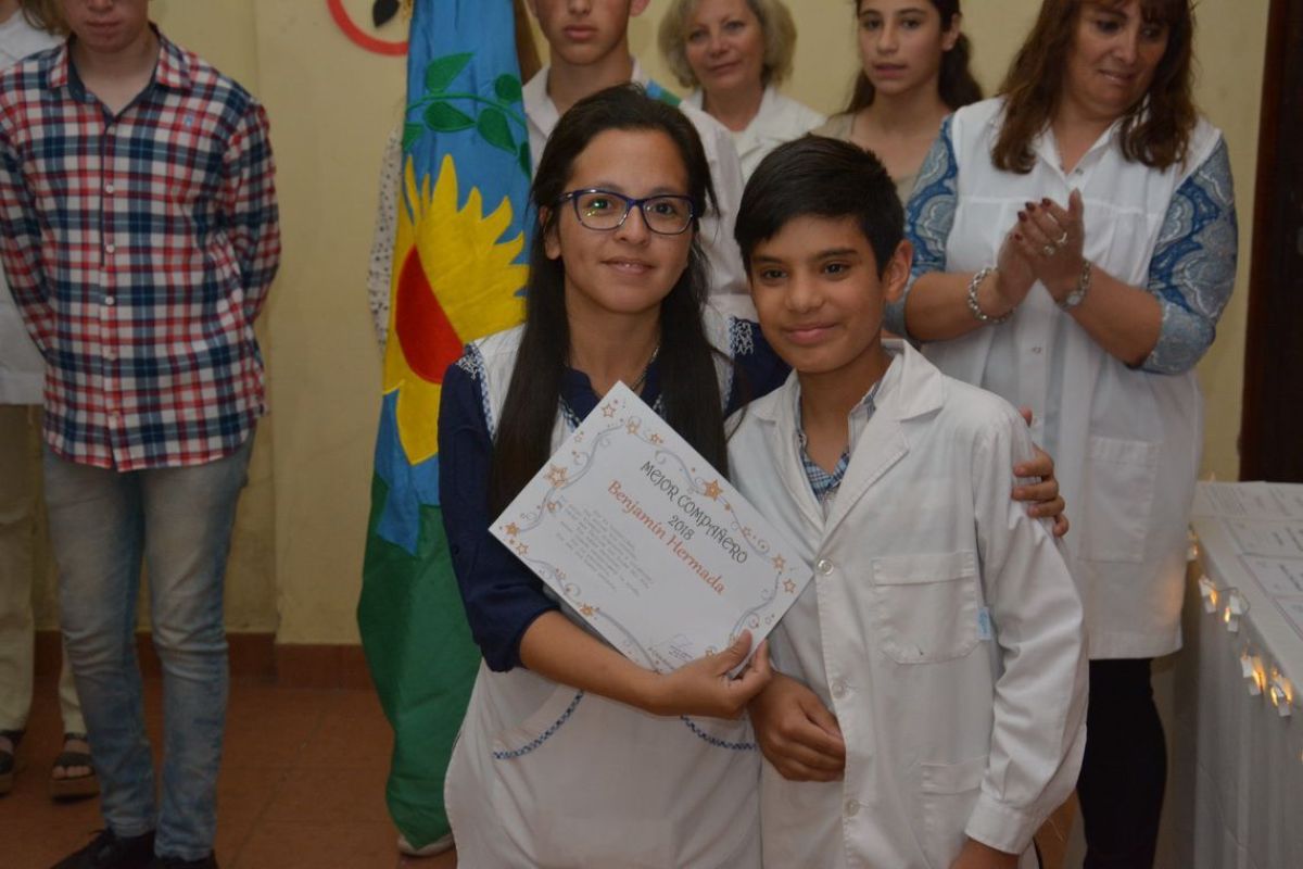 Emotivo acto de fin de curso en la Escuela Especial Nº 501