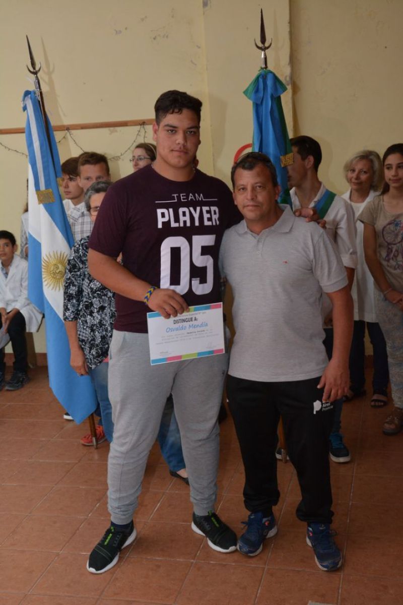 Emotivo acto de fin de curso en la Escuela Especial Nº 501