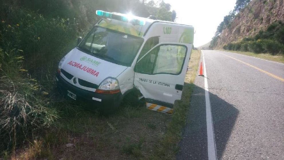 Una ambulancia y un auto protagonizaron un choque en la ruta 76 | El ...