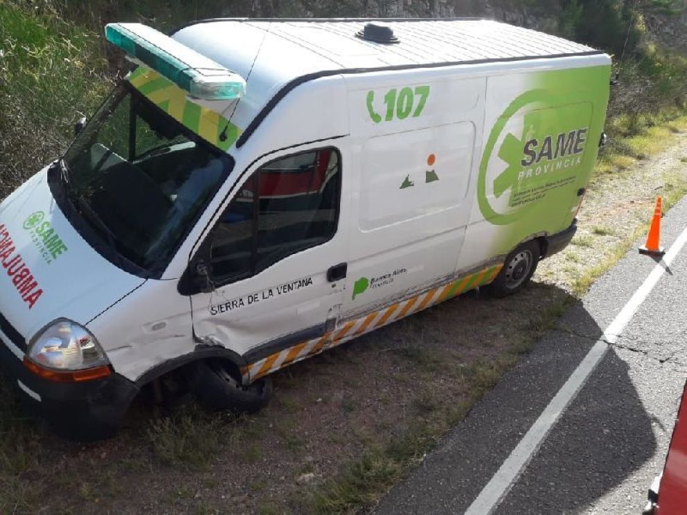 Una ambulancia y un auto protagonizaron un choque en la ruta 76 | El ...