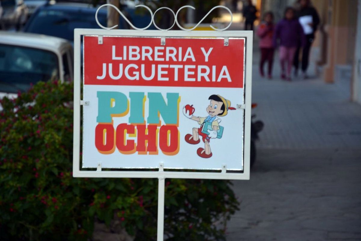 "Pinocho" el regreso de una librería y juguetería… con un súper ahorro