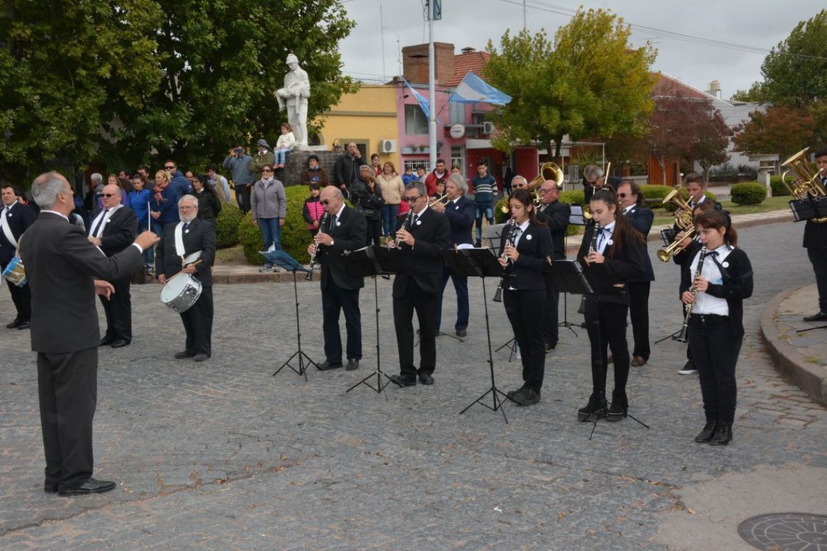 Iara Ferreyra la Reina del Fortín Tradición  y Libertad
