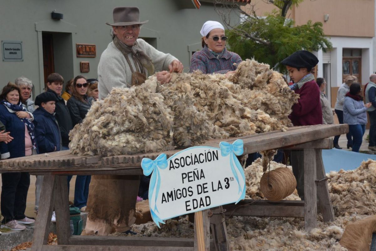 Iara Ferreyra la Reina del Fortín Tradición  y Libertad