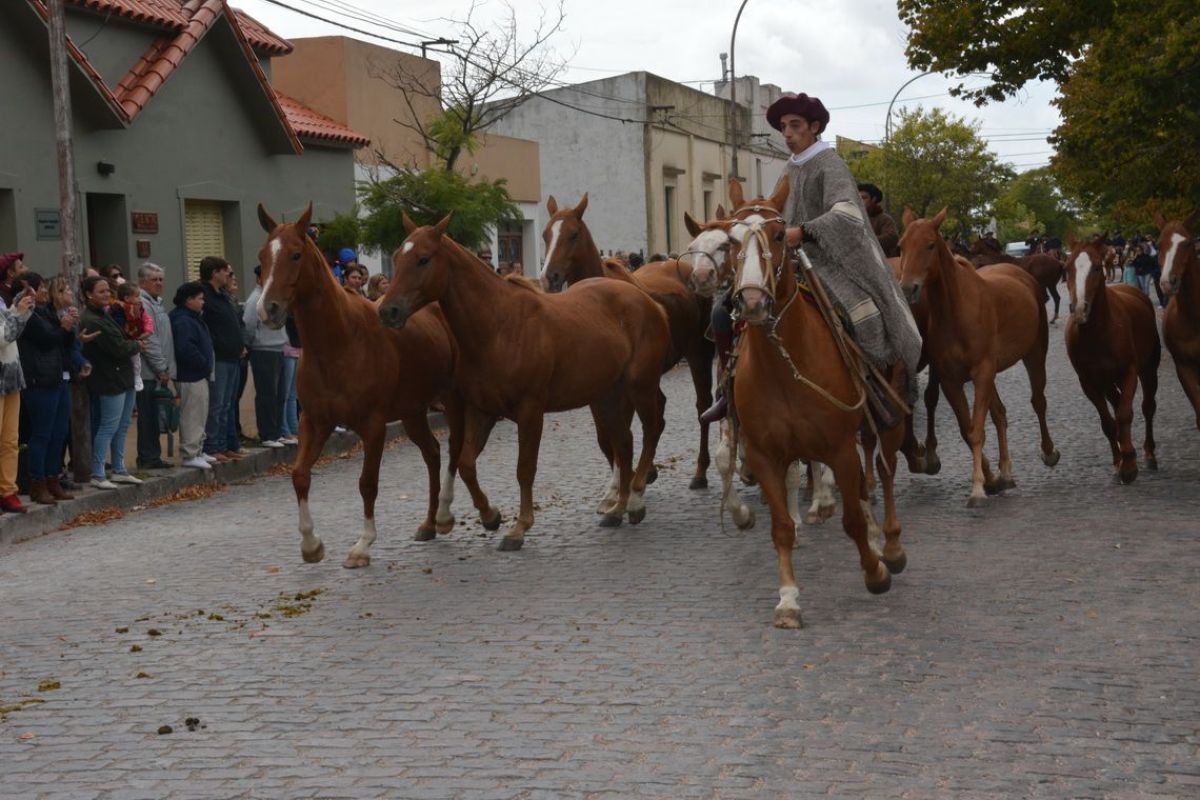 Iara Ferreyra la Reina del Fortín Tradición  y Libertad